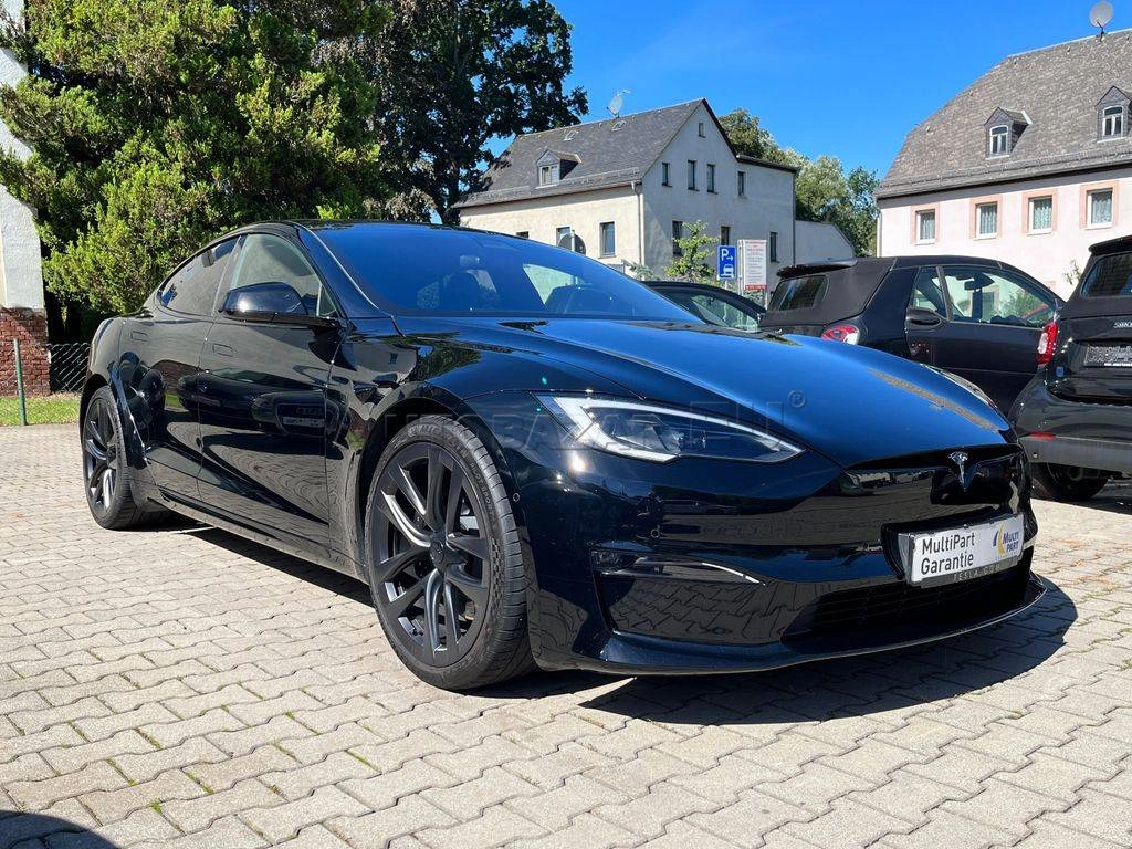 Tesla Model S Plaid