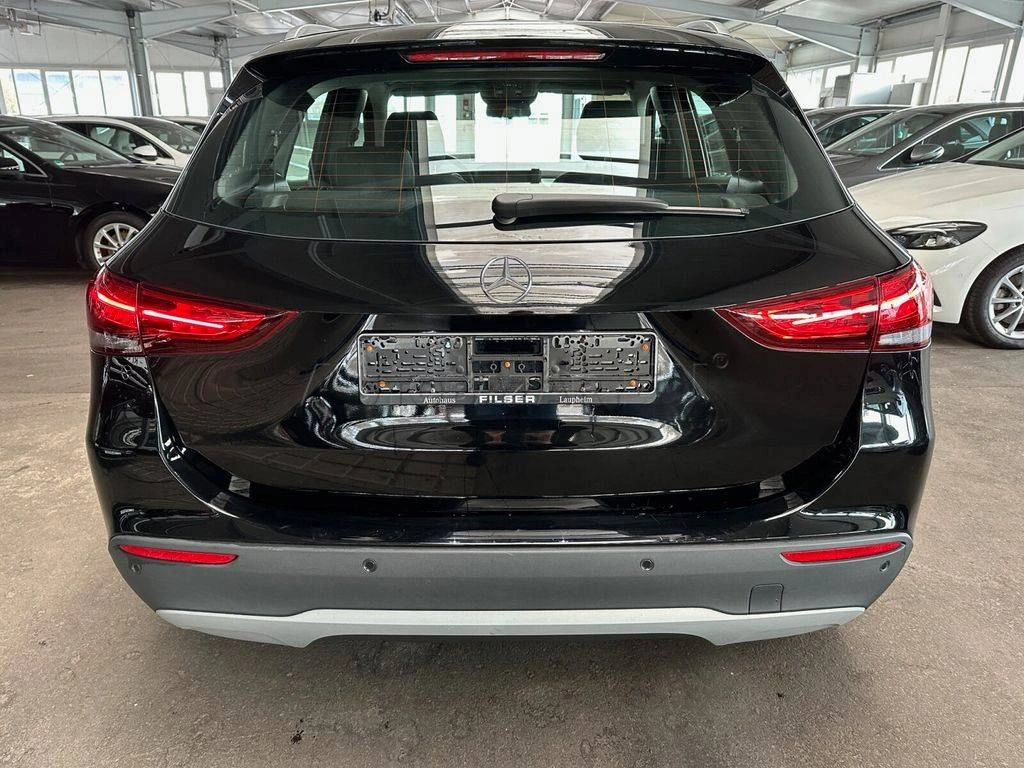 Mercedes-Benz GLA 200 d A/T