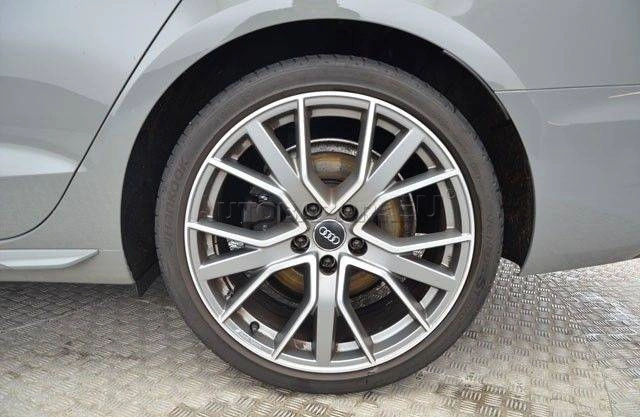 Audi A4 40 2.0 TFSI mHEV S line S tronic