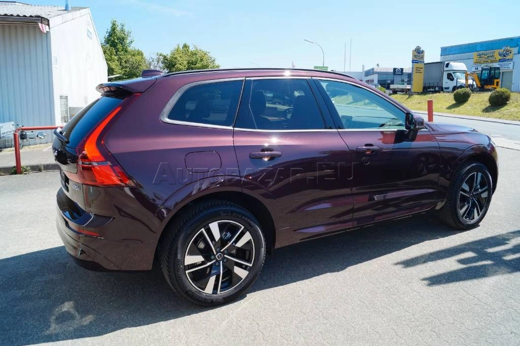 Volvo XC60 2.0 B5 mHEV Core AWD A/T