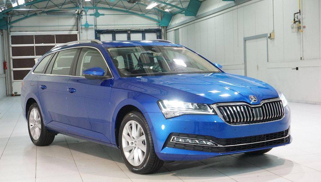 Škoda Superb Combi 2.0 TSI DSG Style