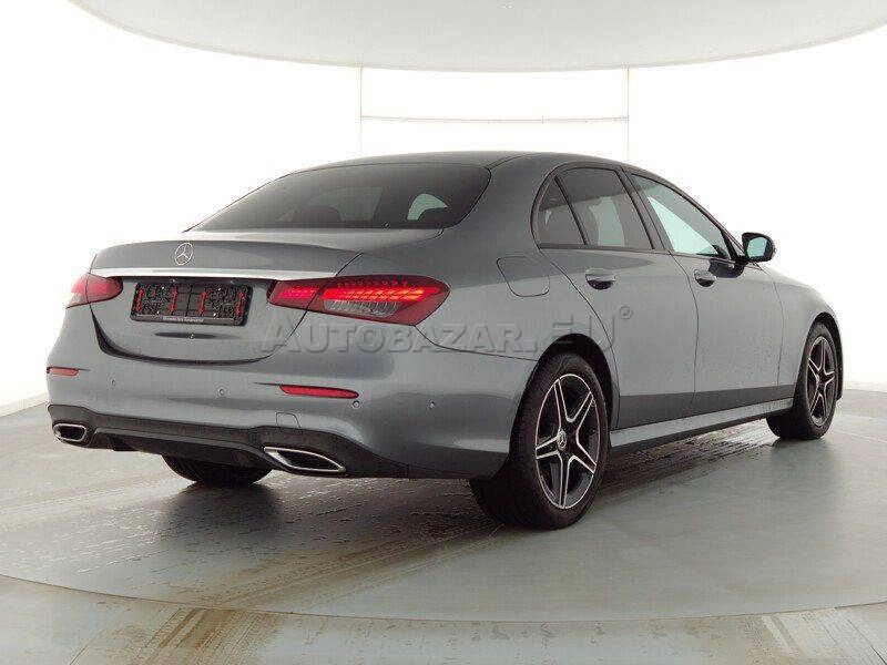 Mercedes-Benz E trieda Sedan 300 d mHEV 4MATIC A/T