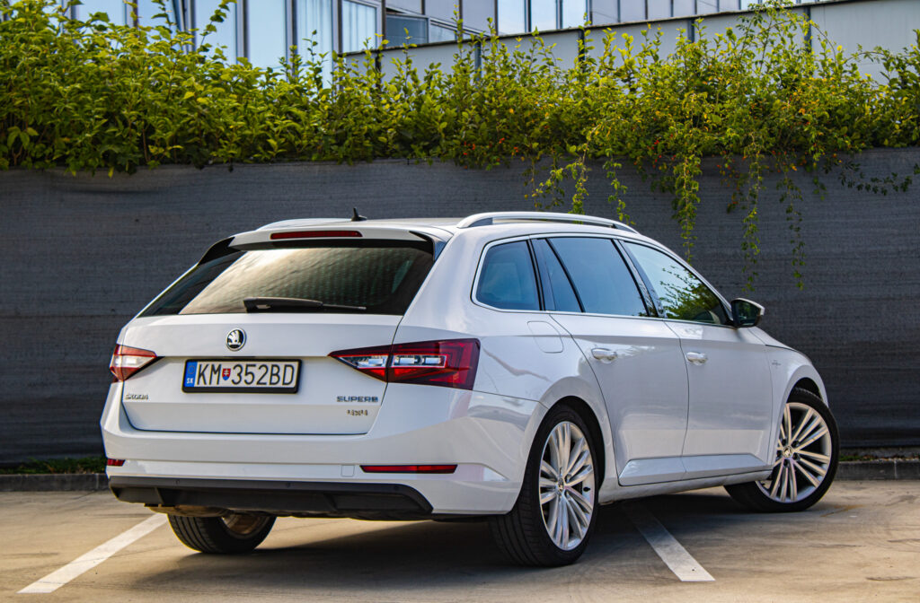 Škoda Superb Combi