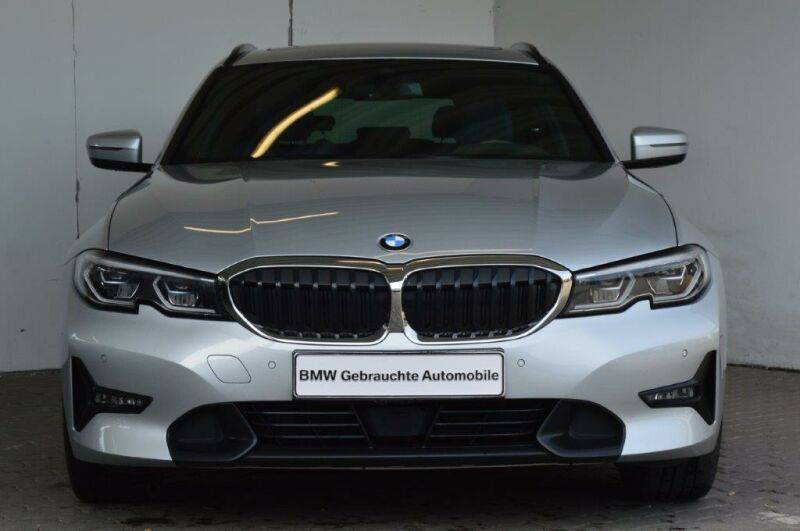 BMW Rad 3 Touring 330d mHEV  xDrive A/T