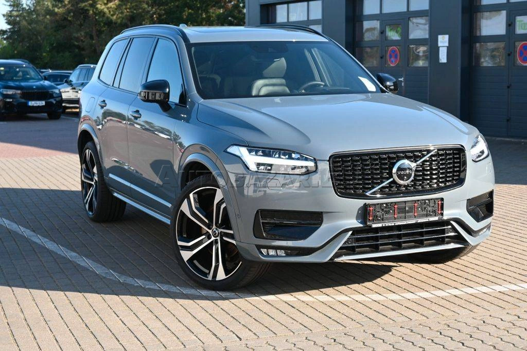Volvo XC90 XC 90 B5 235k Drive-E R-Design AWD A/T 7m