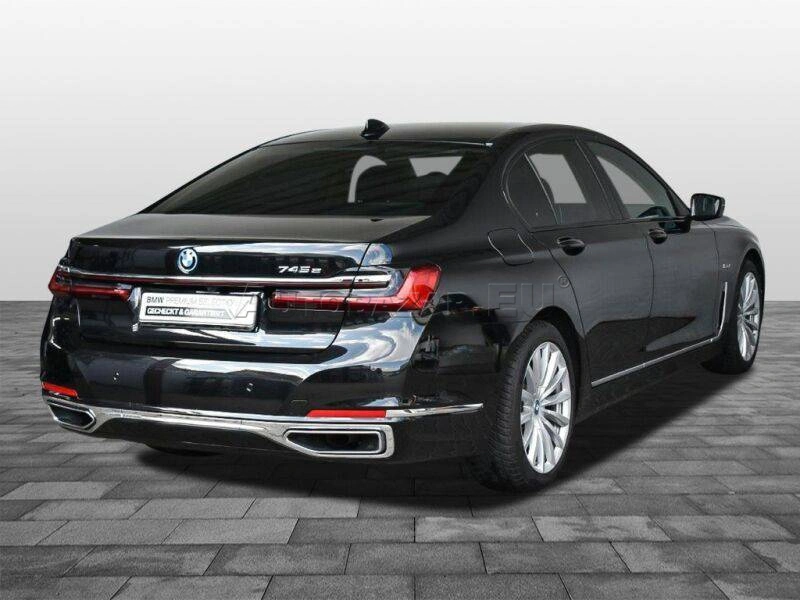 BMW Rad 7 745e