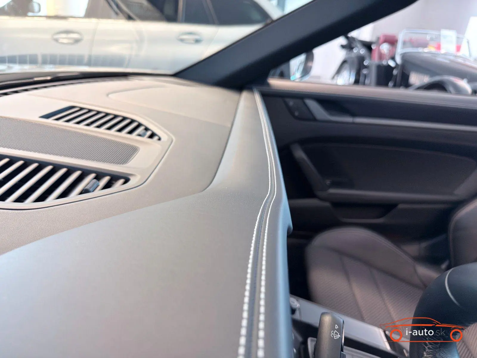 Porsche 911 2023 na predaj – fotografia 24