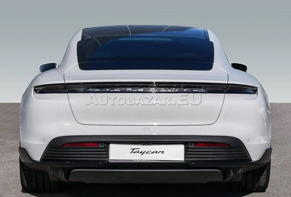 Porsche Taycan Sport Design
