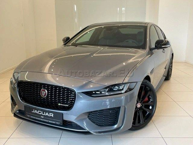 Jaguar XE 2.0D I4 D200 R-Dynamic Black A/T