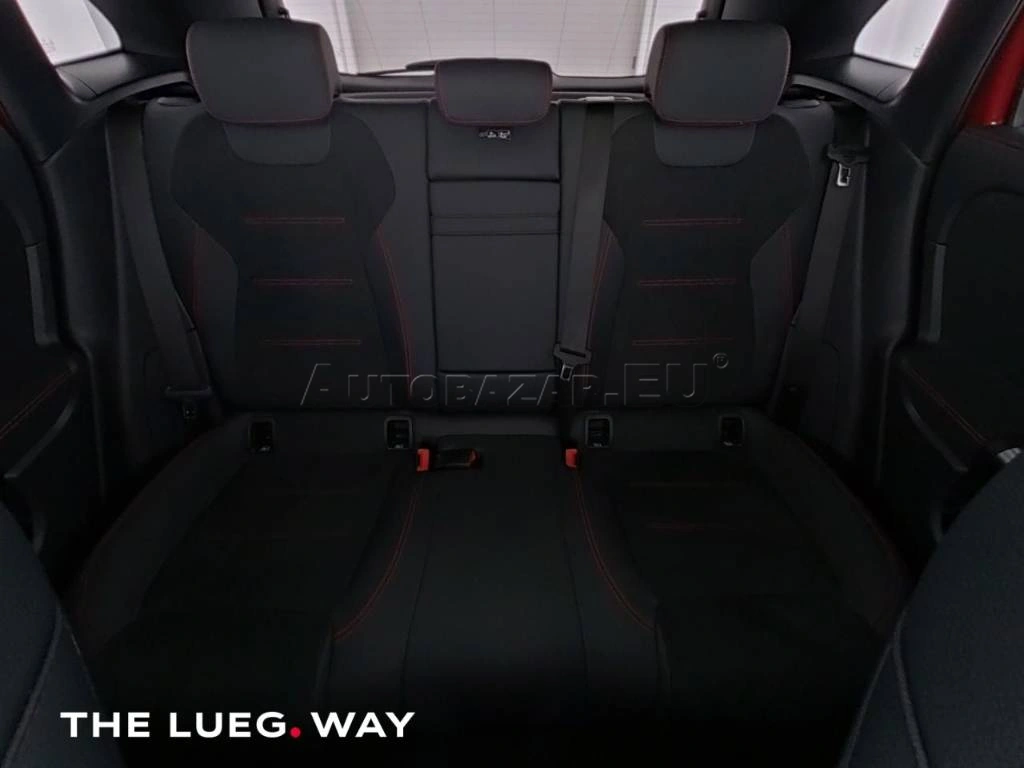 Mercedes-Benz EQA 300 4M