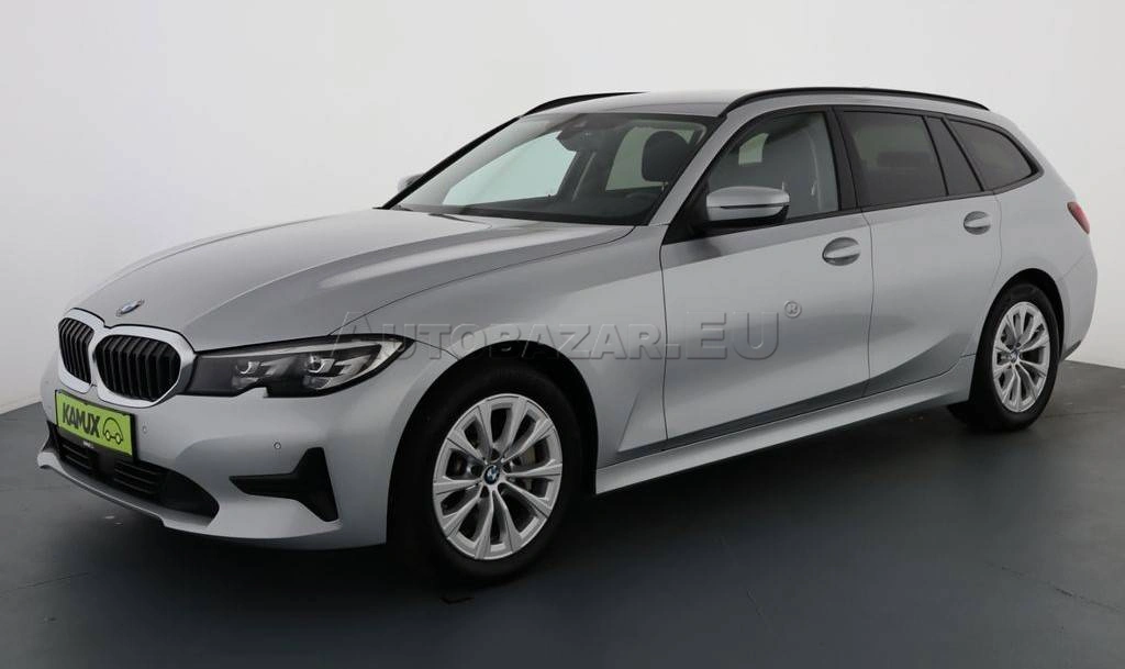 BMW Rad 3 Touring 330d  A/T