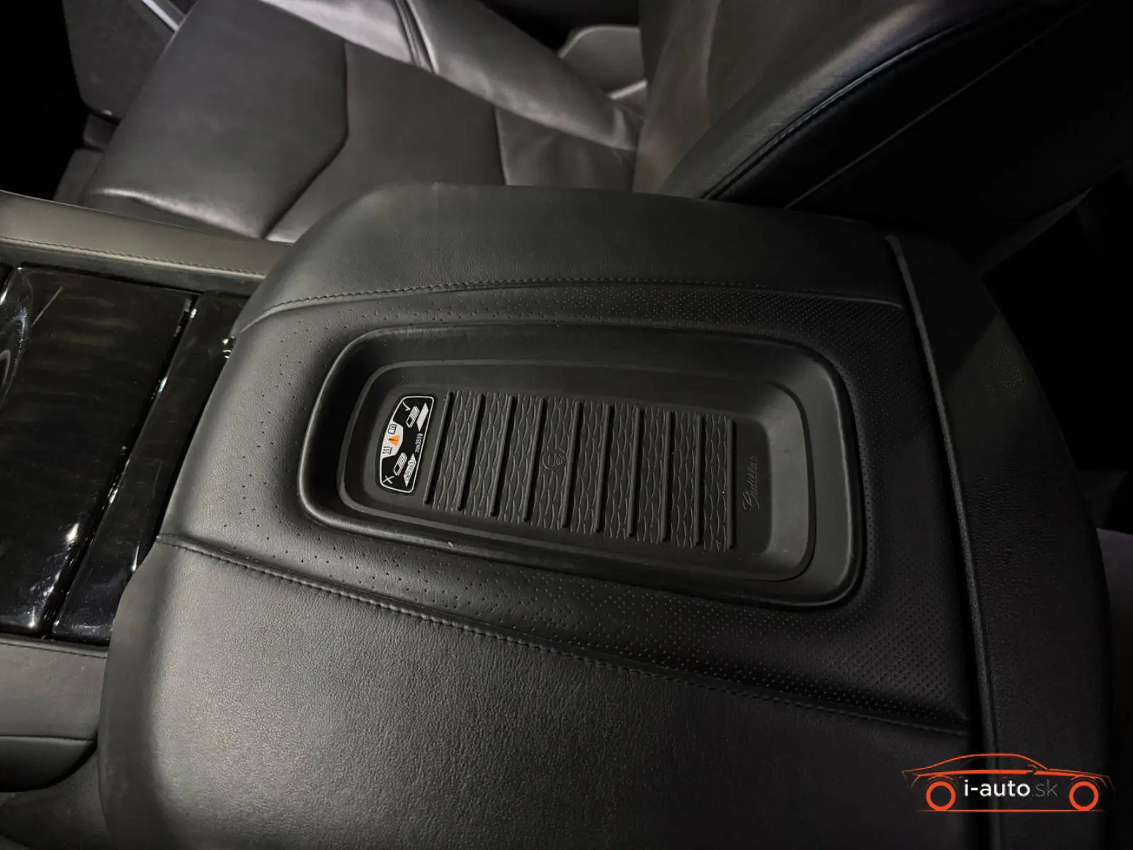 Cadillac Escalade 2018 na predaj – fotografia 36
