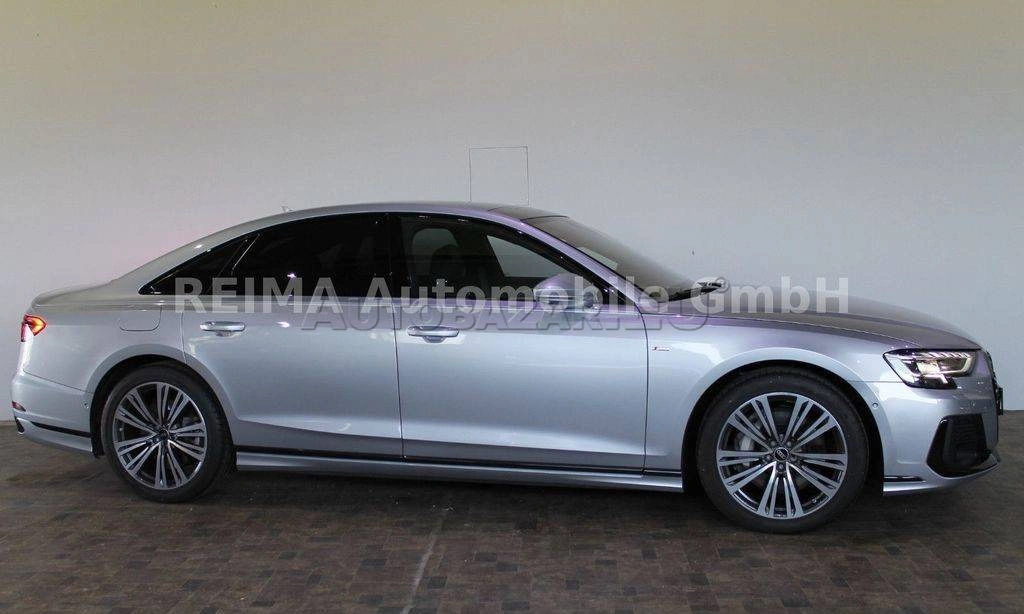 Audi A8 55 3.0 TFSI mHEV V6 quattro tiptronic