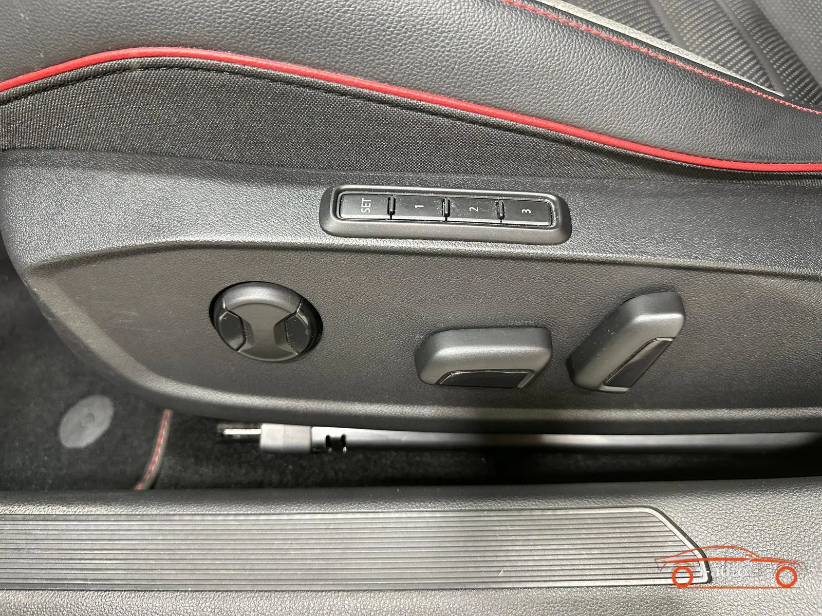 Volkswagen Golf 2021 na predaj – fotografia 12