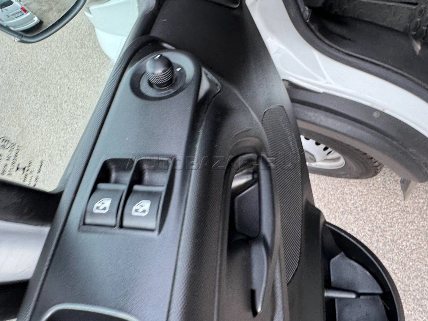 Iveco Daily 35S14V 2,3 D30V 3520mm H2 2022 na predaj – fotografia 20