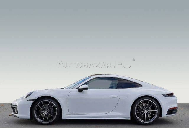 Porsche Carrera 992 911