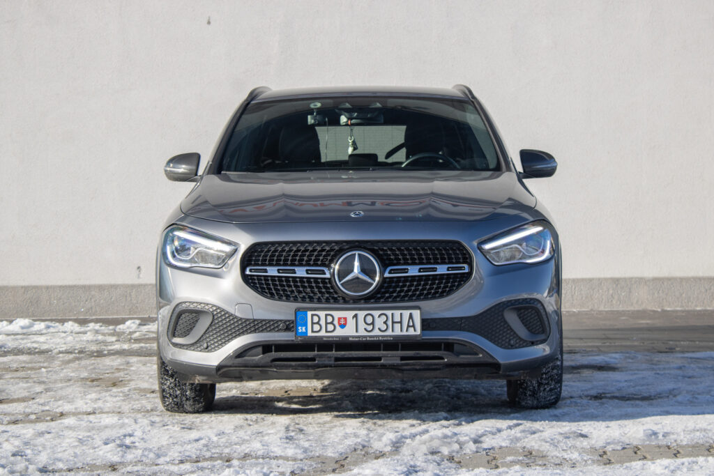 Mercedes-Benz GLA trieda