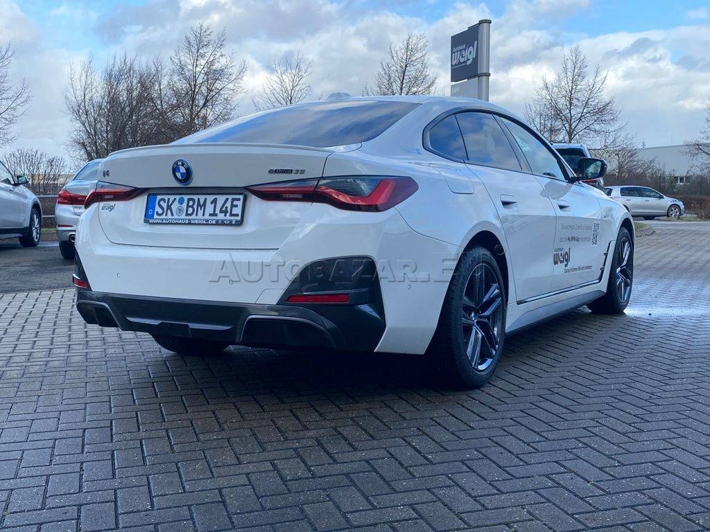 BMW i4 eDrive35
