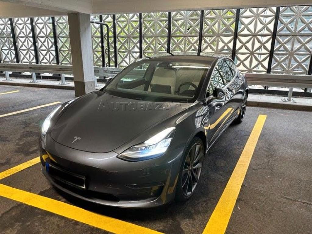 Tesla Model 3 Performance 82kWh AWD