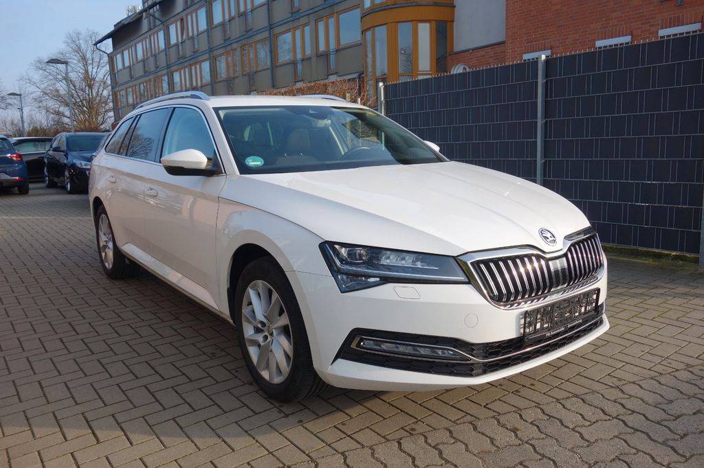 Škoda Superb Combi 2.0 TDI SCR Style 4x4 DSG