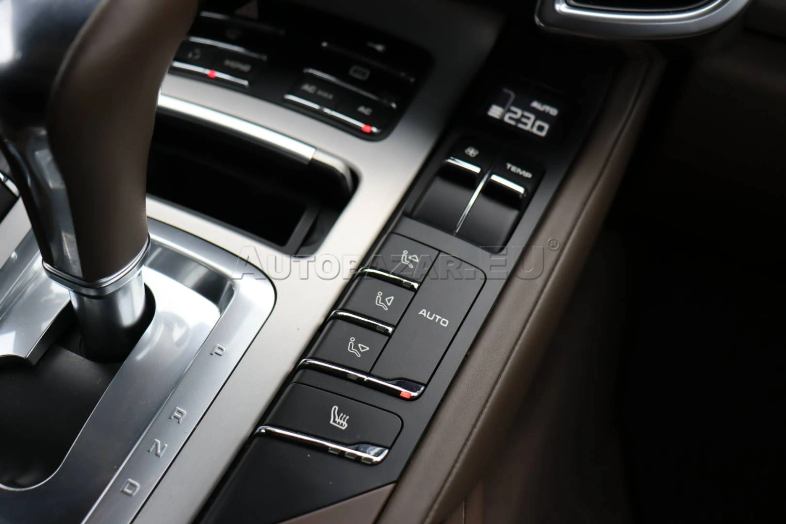 Porsche Cayenne 2010 na predaj – fotografia 44