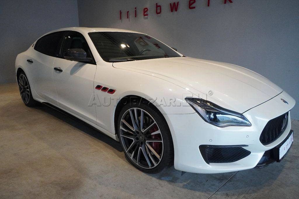 Maserati Quattroporte 3.8 V8 Trofeo
