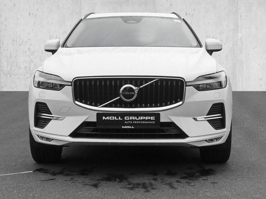 Volvo XC60 B4 Momentum Pro A/T