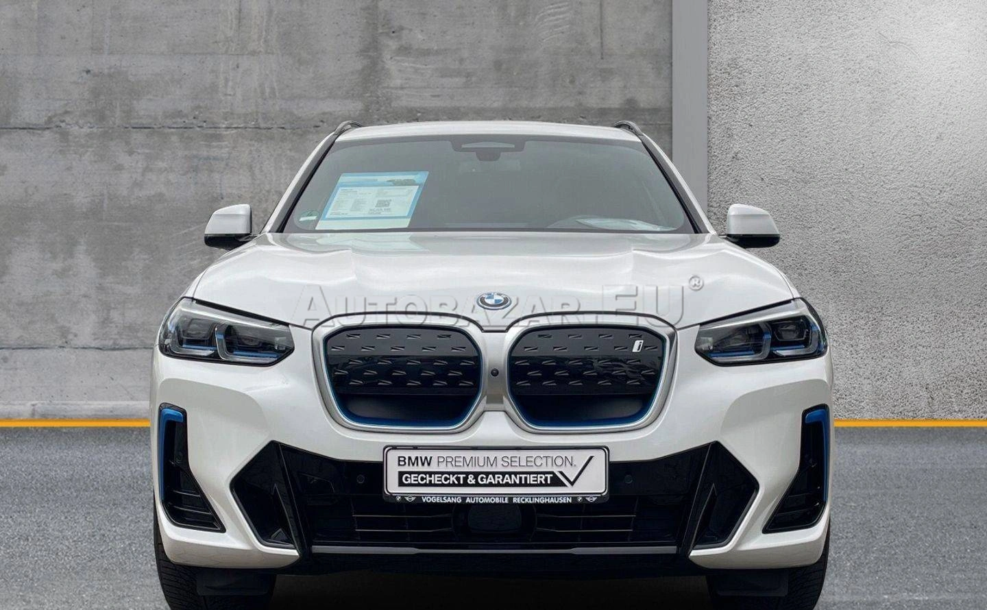 BMW iX3 A/T