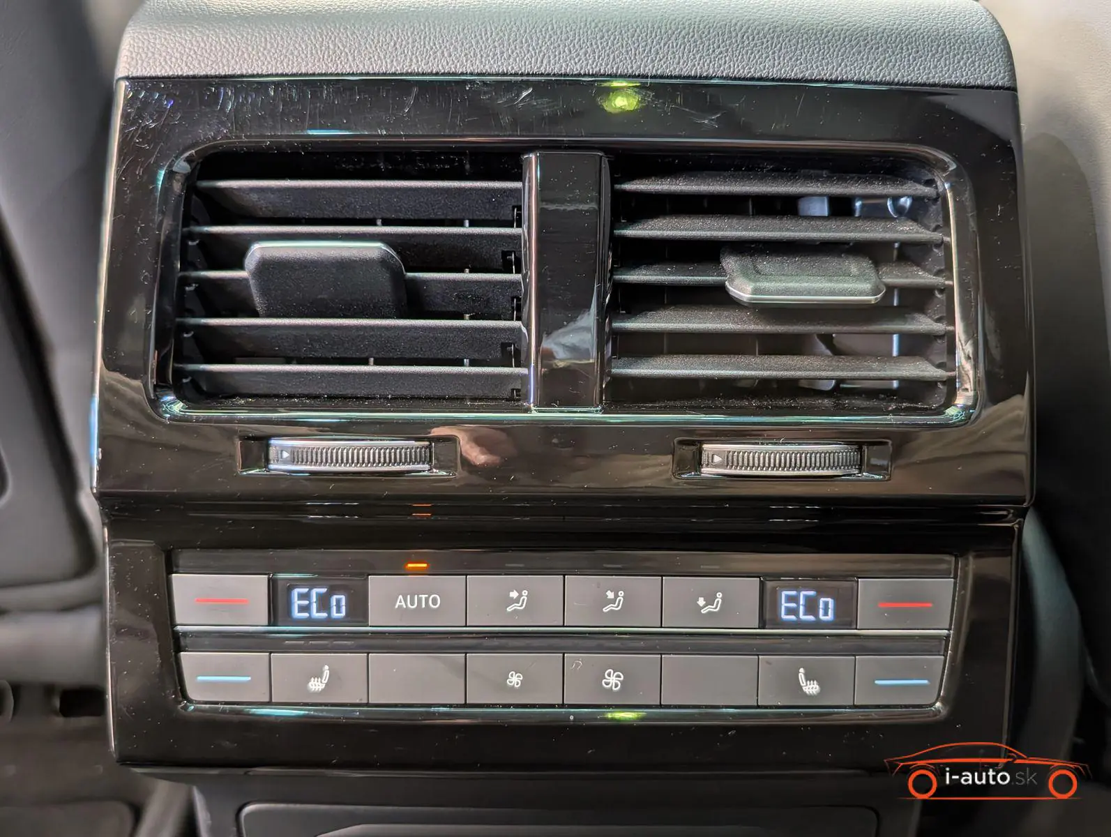 Volkswagen Touareg 2025 na predaj – fotografia 29