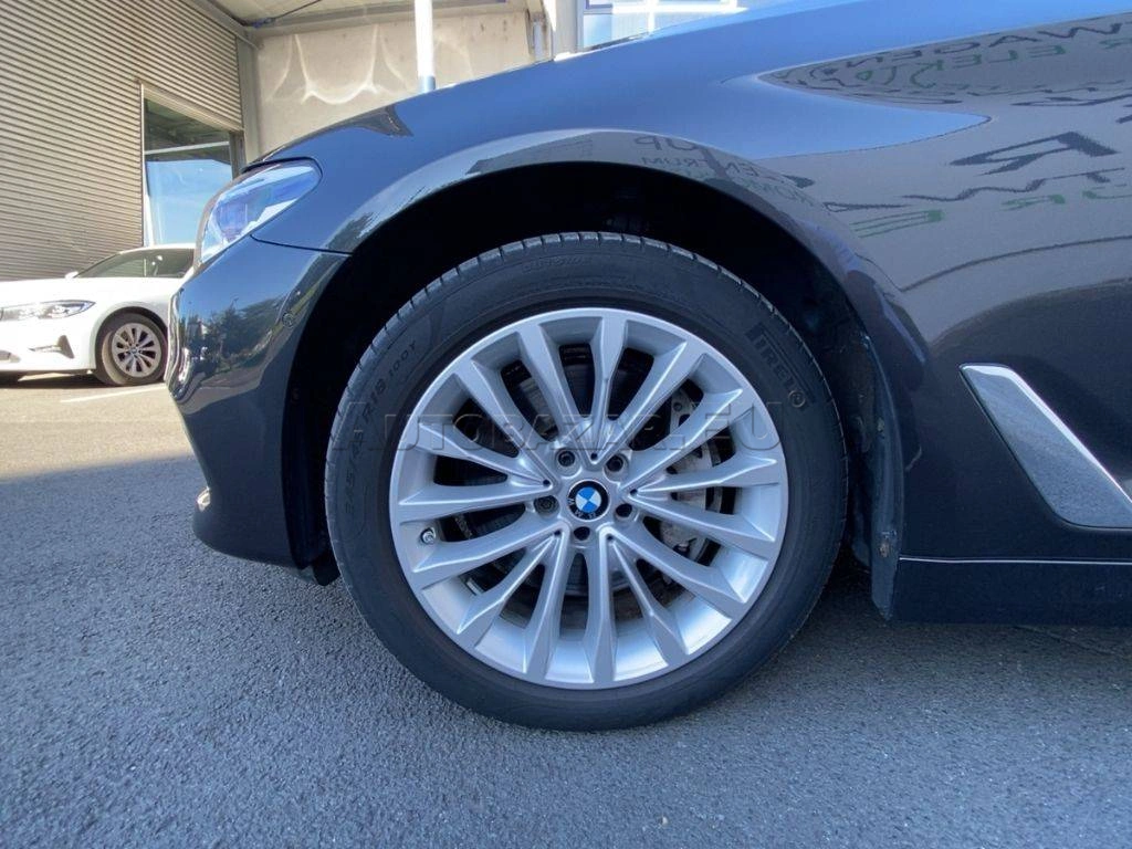 BMW Rad 5 Touring 540i xDrive A/T