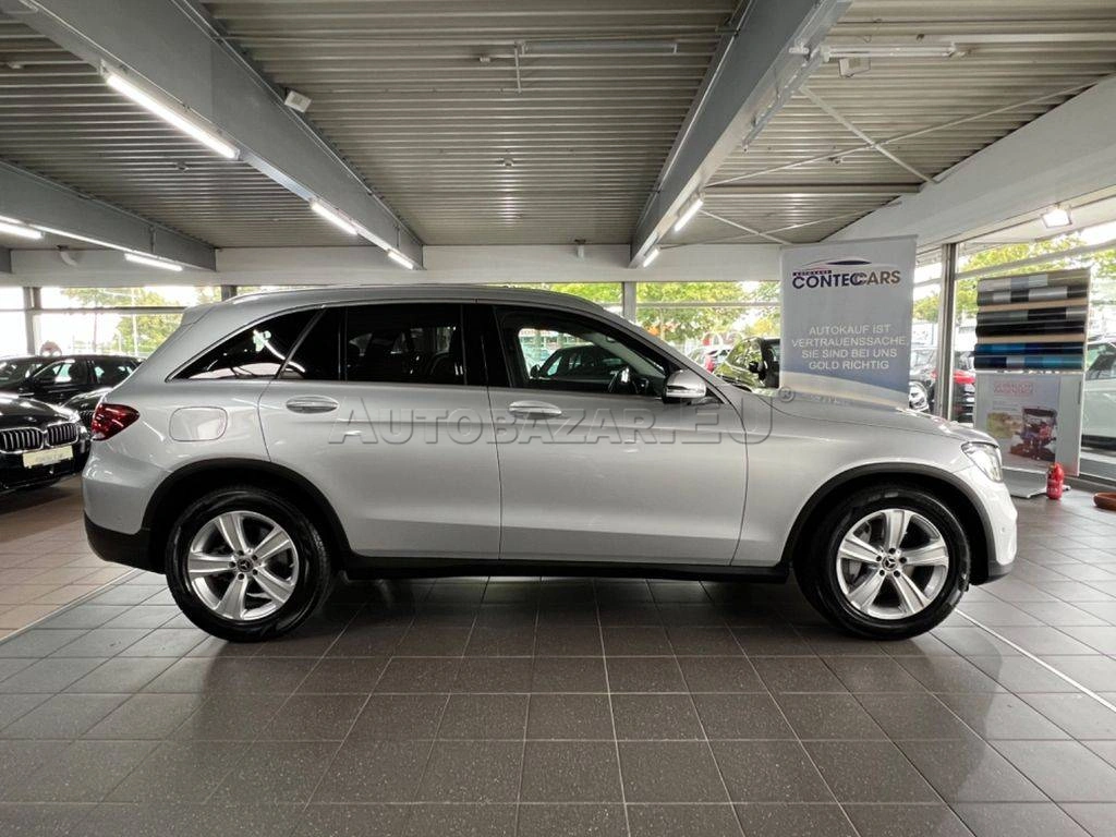 Mercedes-Benz GLC SUV 300 d 4MATIC A/T