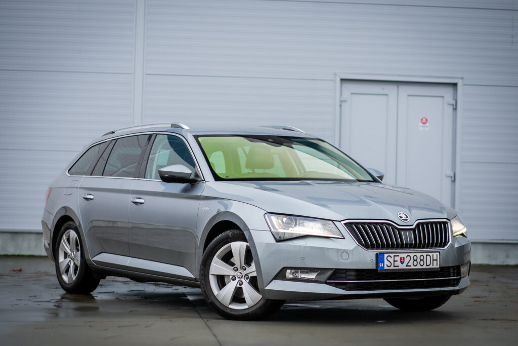 Škoda Superb Combi