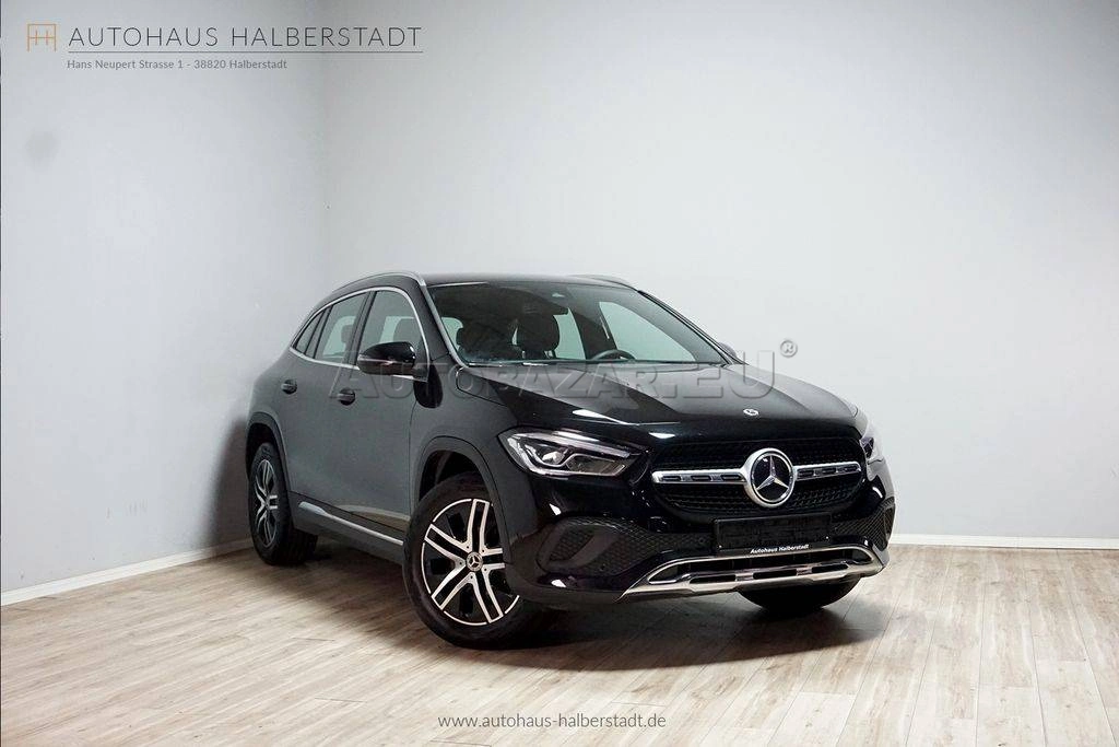 Mercedes-Benz GLA 200 d A/T