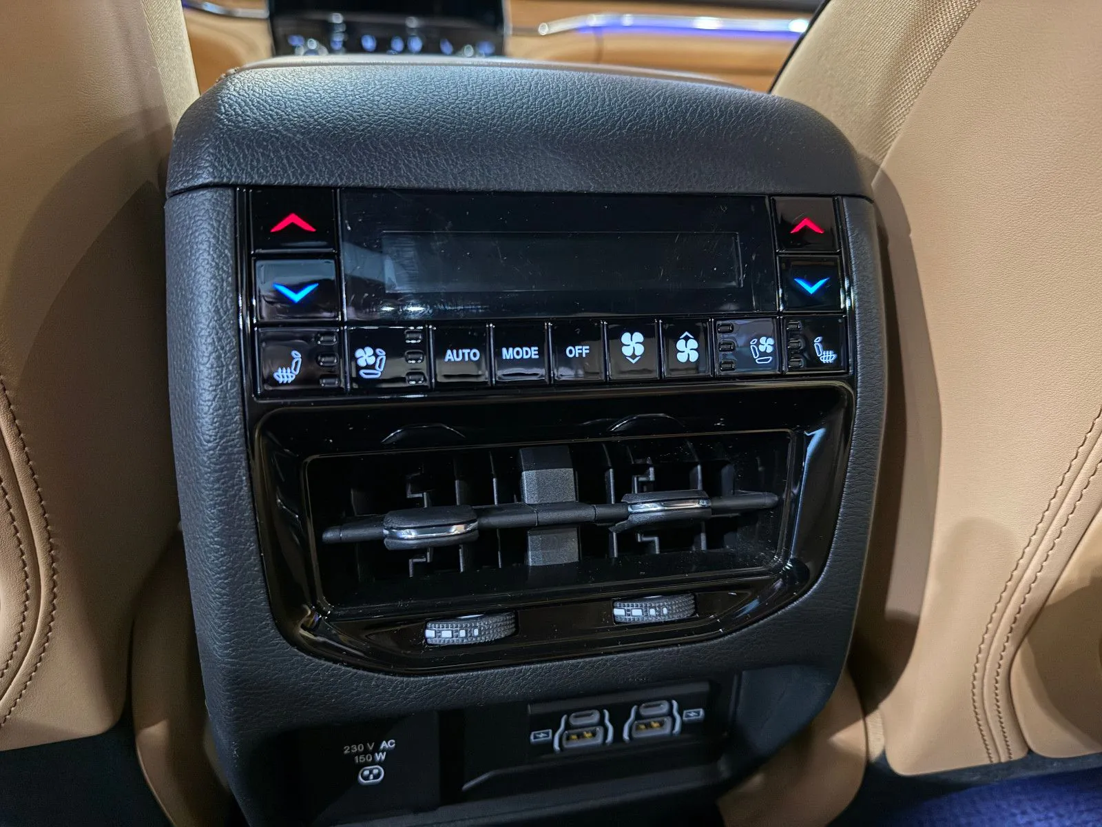 Jeep Grand Cherokee 2023 na predaj – fotografia 16