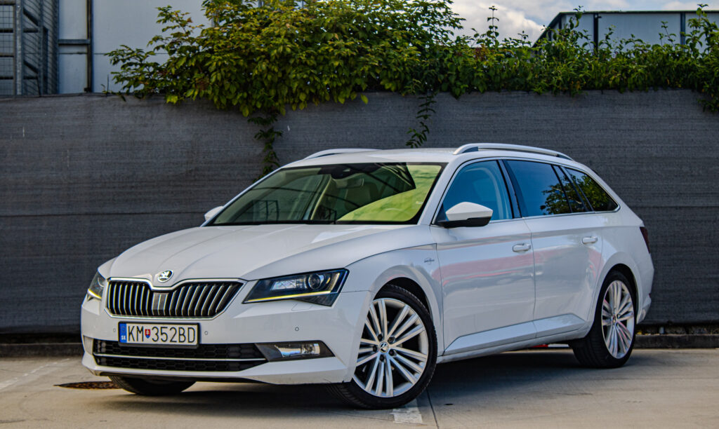 Škoda Superb Combi