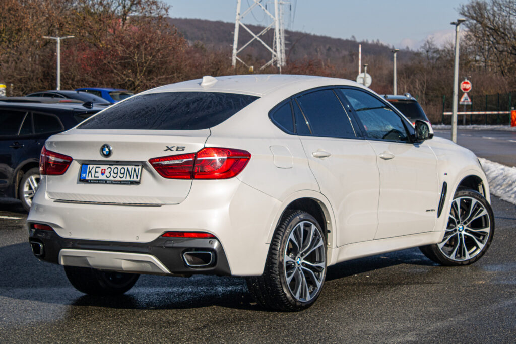 BMW X6