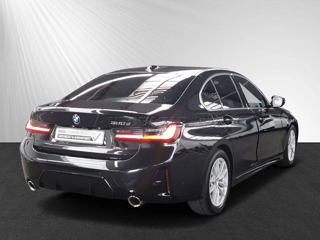 BMW Rad 3 330d mHEV A/T