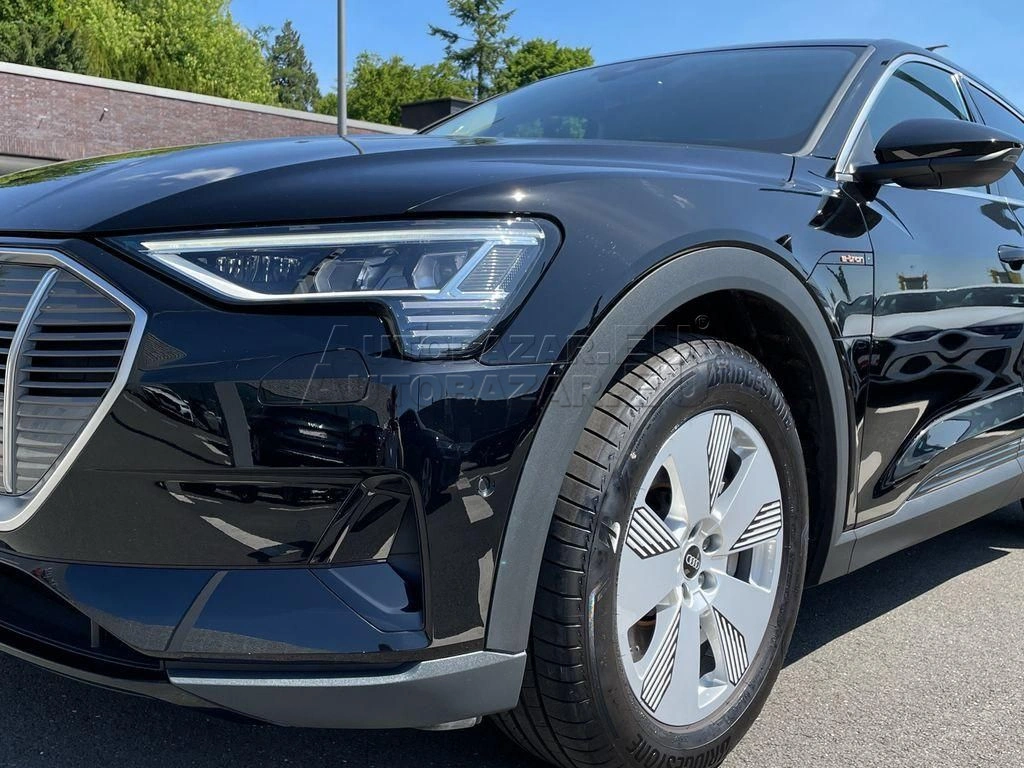 Audi e-tron 50 quattro