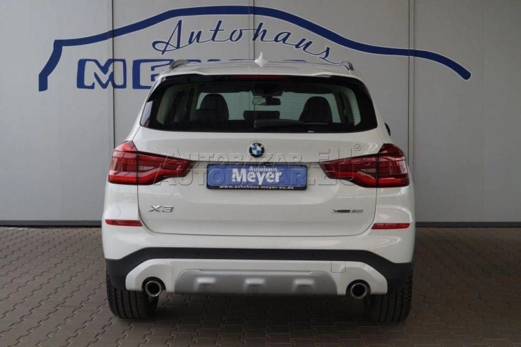 BMW X3 XDrive20i A/T