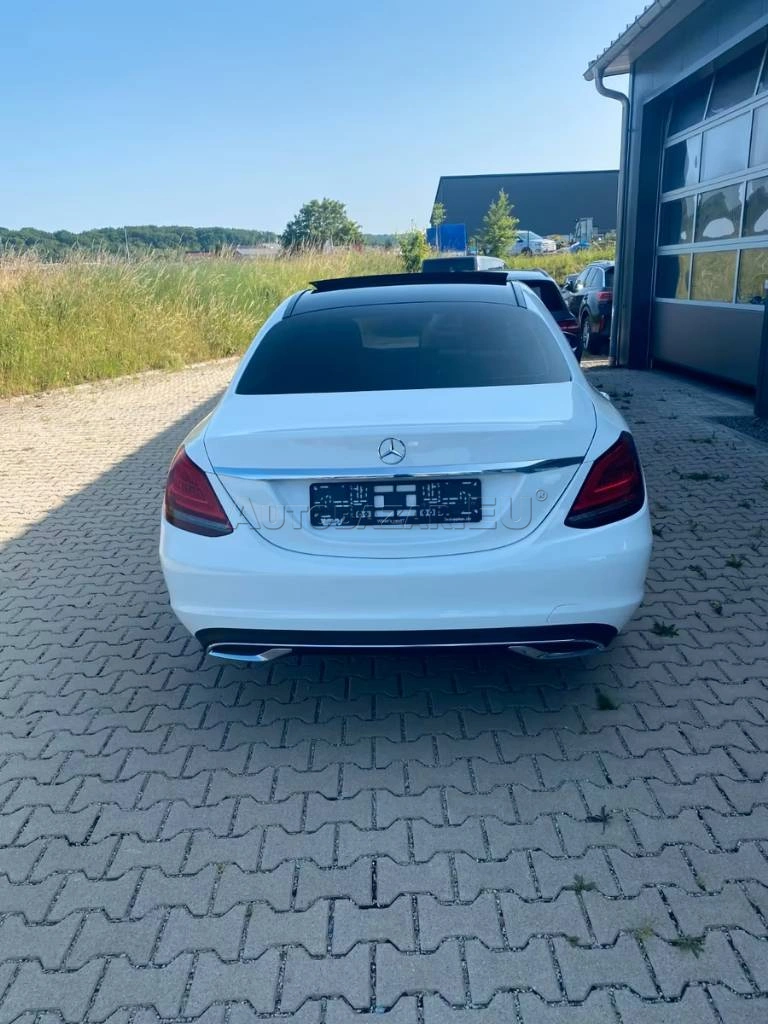 Mercedes-Benz C trieda Sedan 220 d A/T