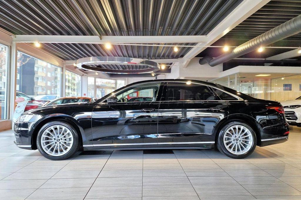 Audi A8 55 3.0 TFSI mHEV V6 quattro tiptronic