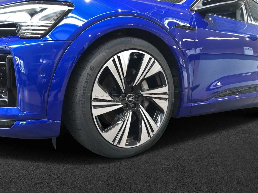 Audi Q8 E-Tron Sportback S line 55  quattro