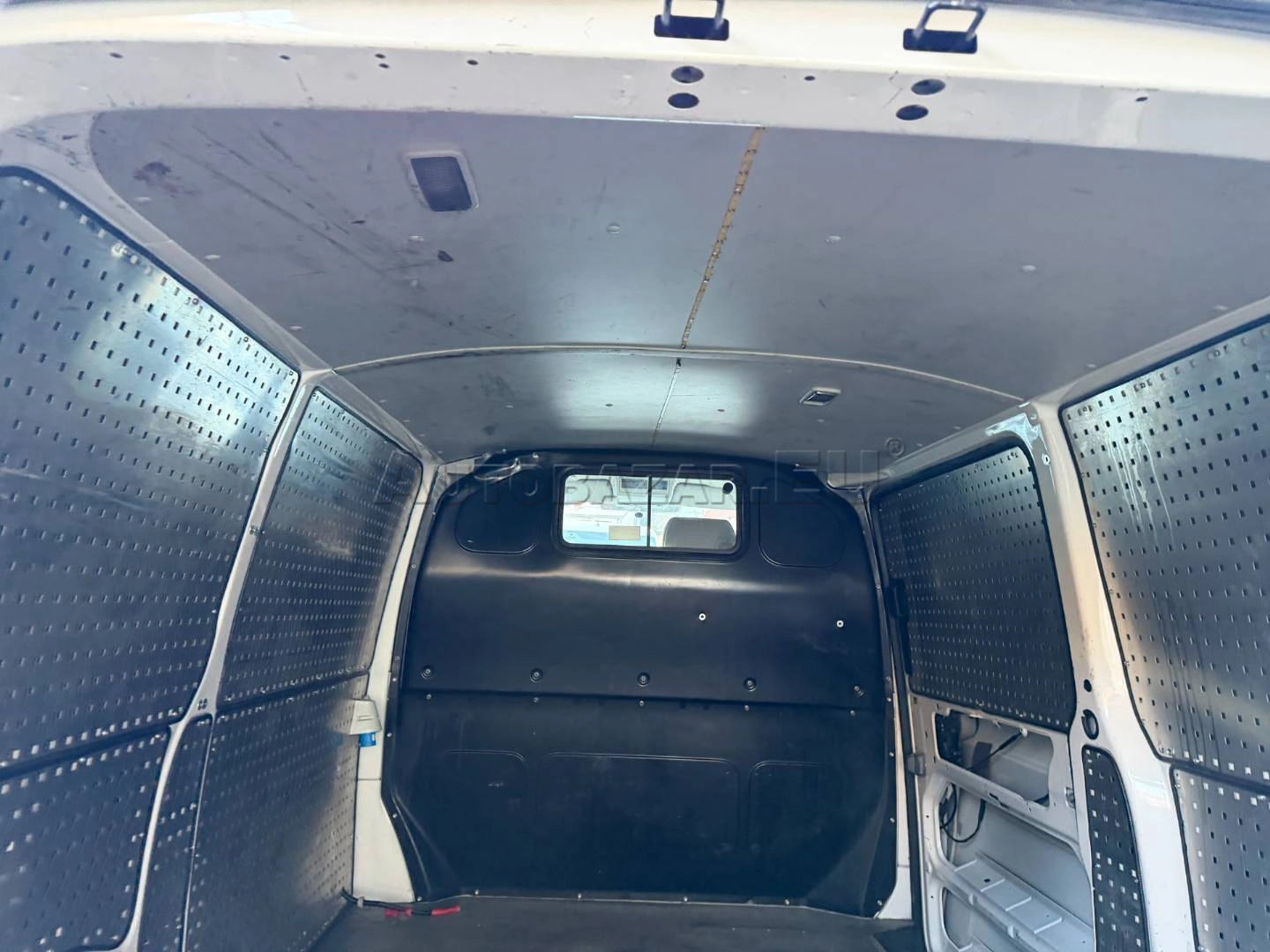 Volkswagen Transporter 2015 na predaj – fotografia 45