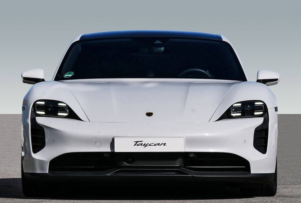 Porsche Taycan Sport Design