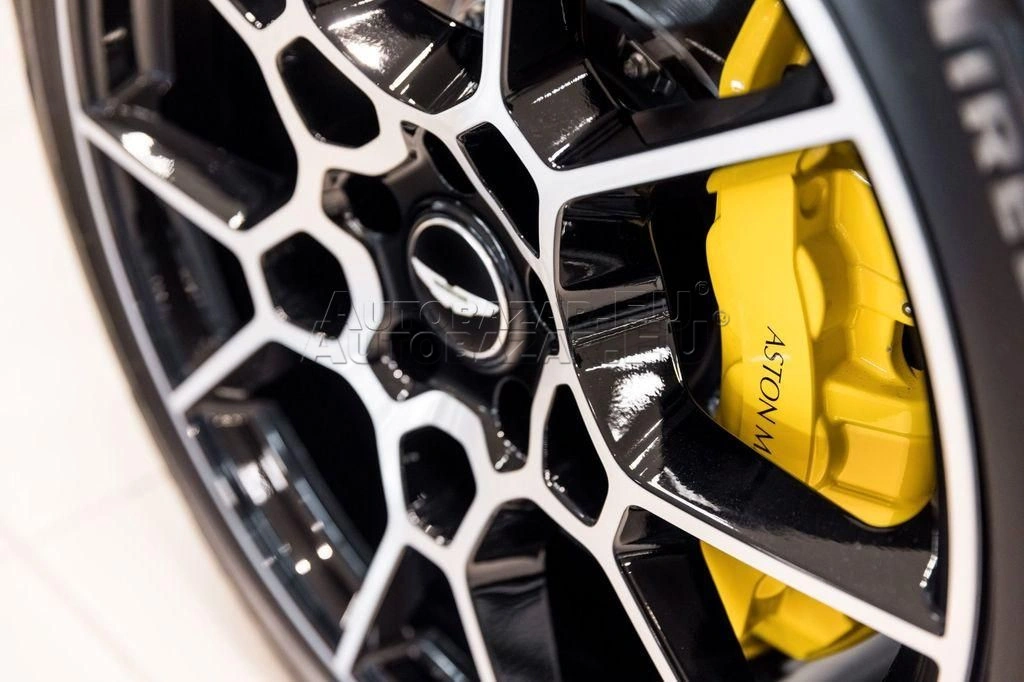 Aston Martin DBX 2021 na predaj – fotografia 8