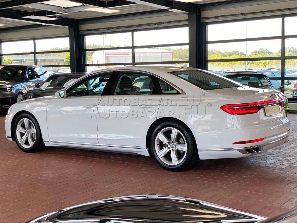 Audi A8 50 3.0 TDI V6 quattro tiptronic