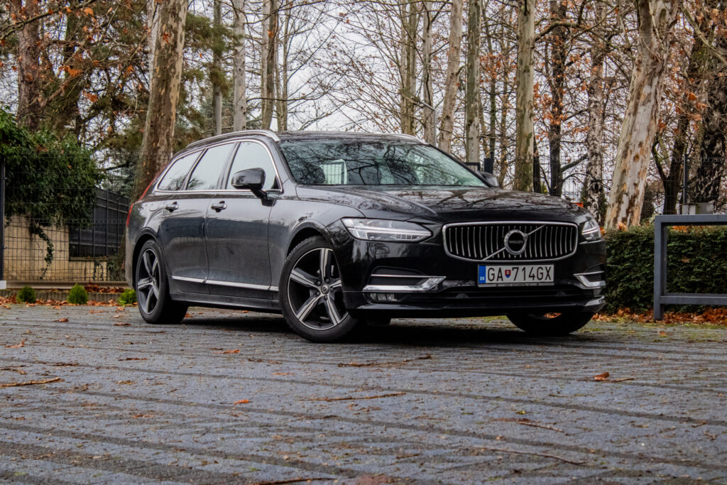 Volvo V90