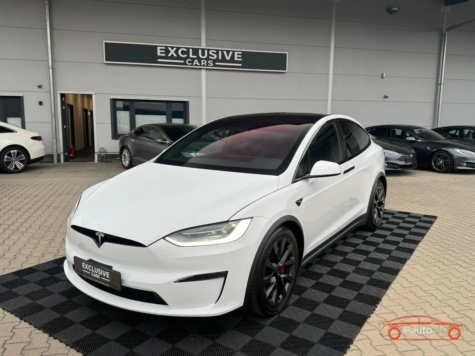 Tesla Model X 2023 na predaj