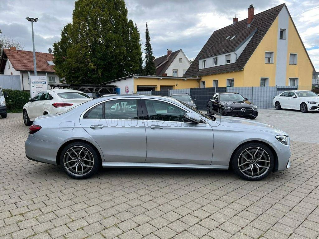 Mercedes-Benz E trieda Sedan 220 d mHEV A/T