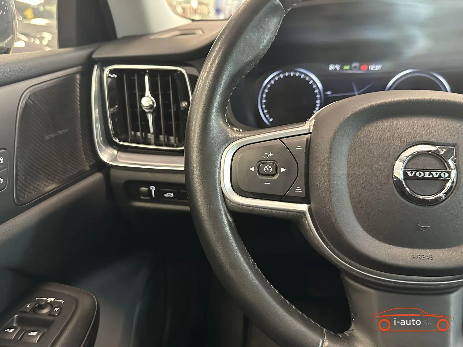 Volvo V60 2021 na predaj – fotografia 23
